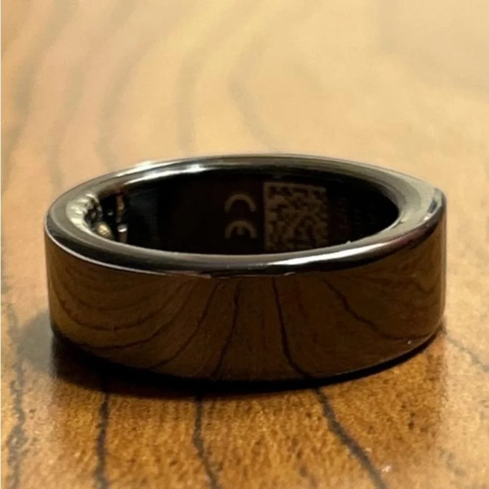 Oura Gen3 Heritage Black with Charger Size 9